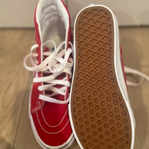 Youth hi top vans. Red - Picture 4 of 4